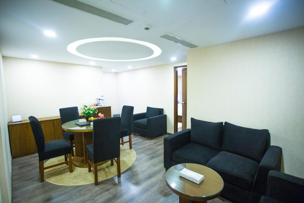 Hotel 71 ธากา ภายนอก รูปภาพ