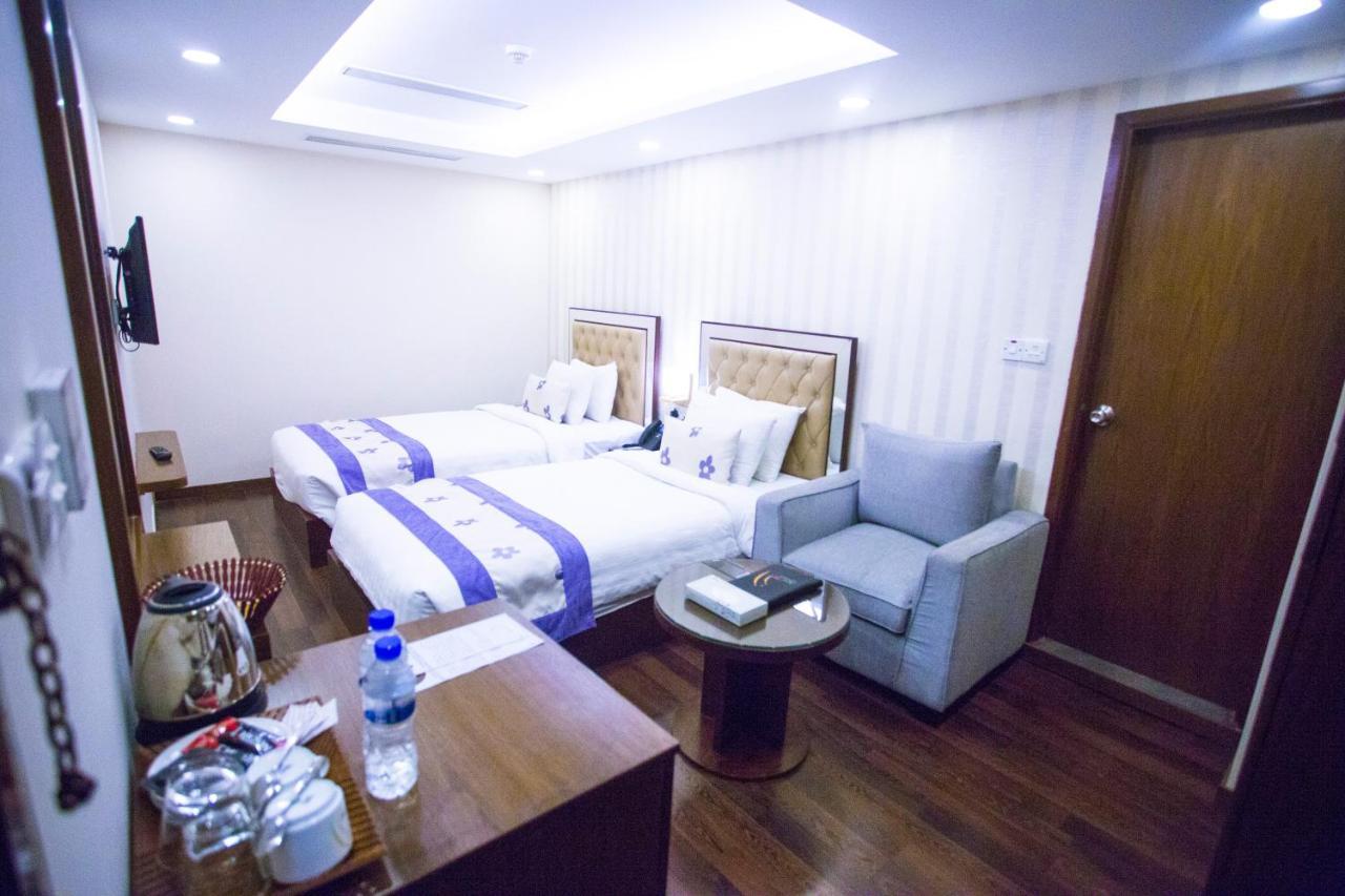 Hotel 71 ธากา ภายนอก รูปภาพ